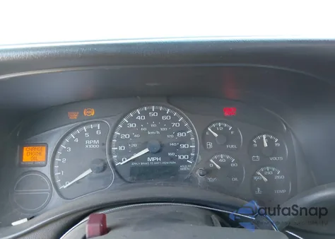 2001 Chevrolet Silverado 1500 из США, поврежденный, VIN 2GCEC19W211401694